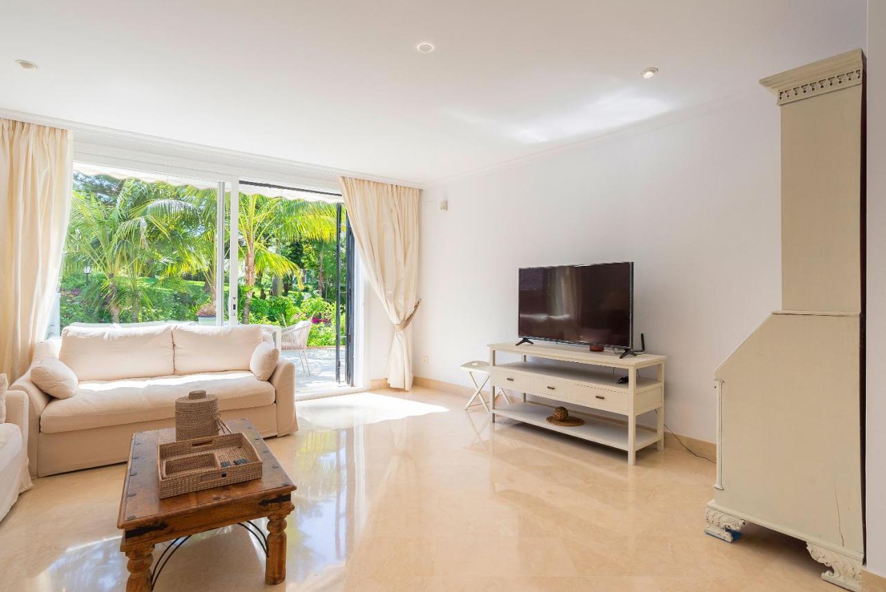 Elviria Playa White Pearl Beach 마르베야 외부 사진